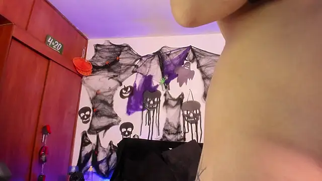 Cata green online show from October 9, 9:19 pm