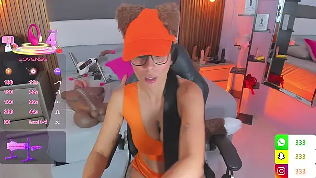 LIA ROUX1 online show from March 14, 3:40 am