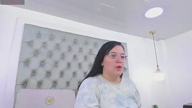 anette cooper online show from April 16, 2:34 am