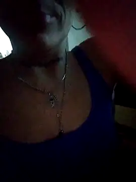 estefyzapata online show from December 21, 6:39 am