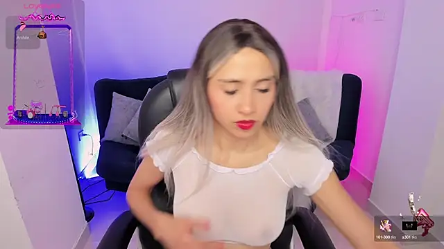 emilly smith 1 online show from October 3, 3:55 am