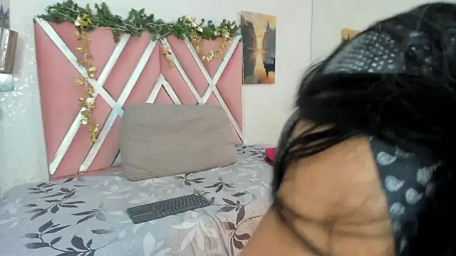 veronica salas online show from December 3, 8:33 pm