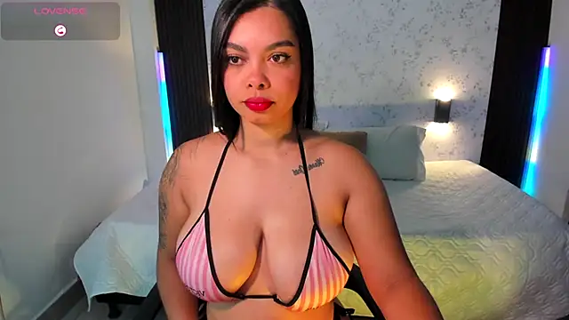 MartinaBianchi online show from October 7, 11:47 am