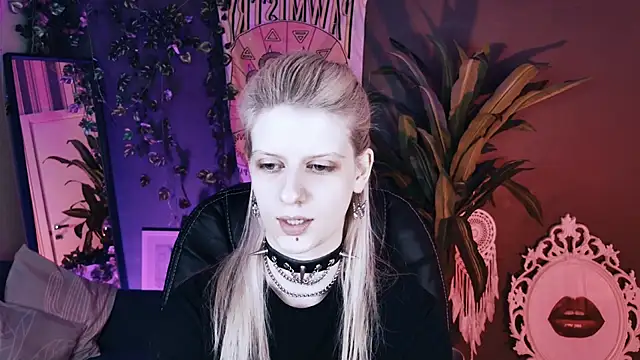 Noah ElmerX online show from August 2, 3:59 pm