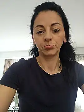 bruneta sexy23 online show from April 12, 10:40 am