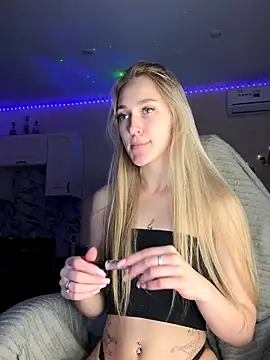 Good  Girl  online show from September 12, 9:29 am