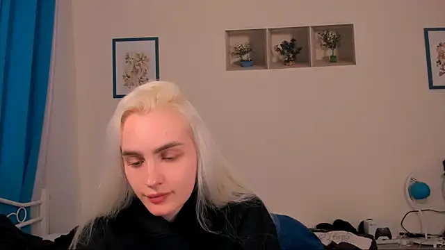 OliviaKisss online show from May 19, 5:31 pm