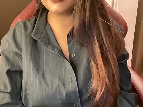 shanayaaa 1 online show from February 19, 7:24 pm