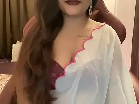 shanayaaa 1 online show from August 8, 7:44 pm