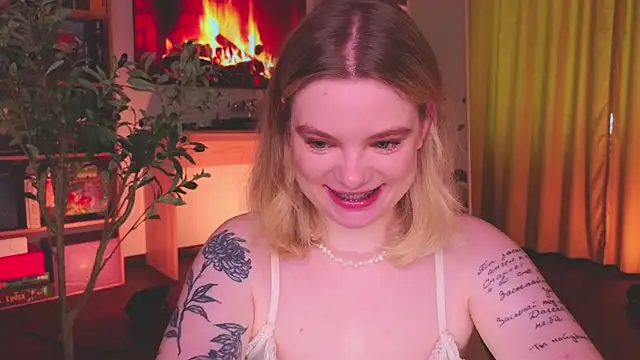 Hottie Jane online show from July 4, 12:34 pm