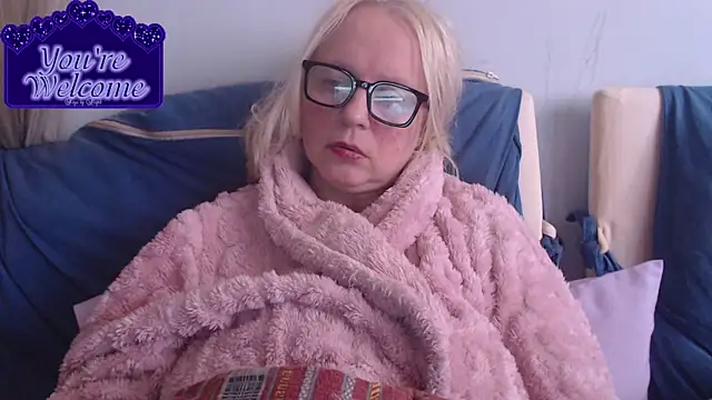 martachatte online show from March 25, 9:12 am