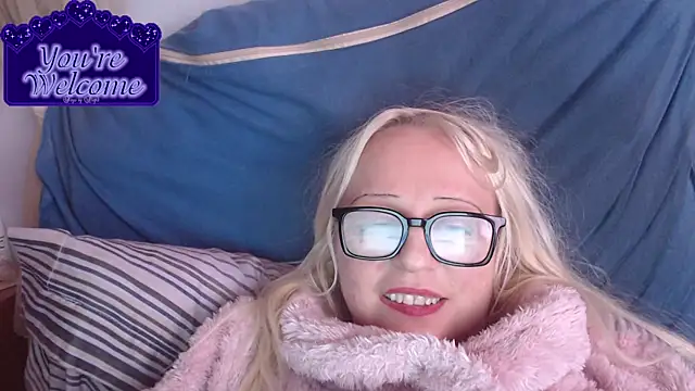 martachatte online show from April 1, 11:55 am