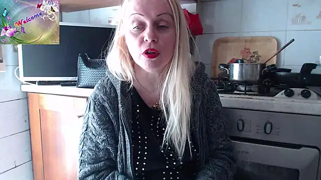 martachatte online show from September 25, 10:36 am