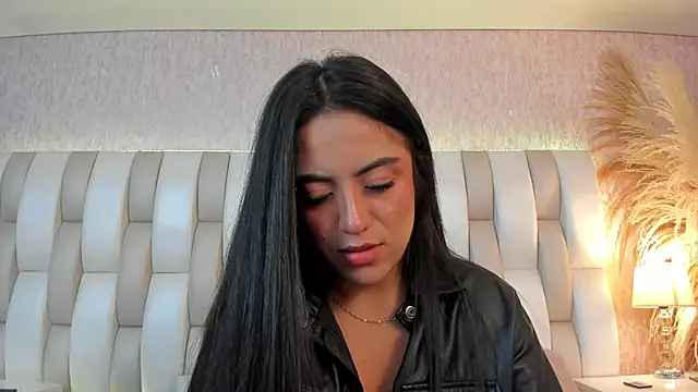 Rebeca jones online show from June 3, 12:39 pm