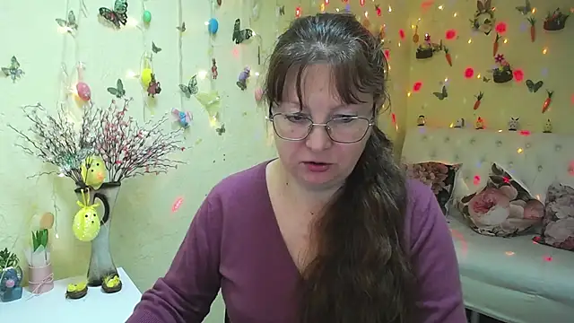 VanessaHotts online show from April 8, 4:58 am