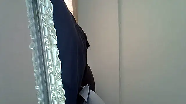 AddictiveAssCurves online show from February 3, 8:41 am