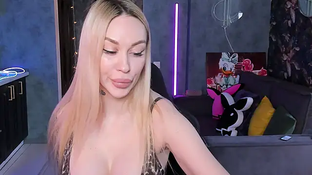 Blckmirrorr online show from February 14, 4:36 am