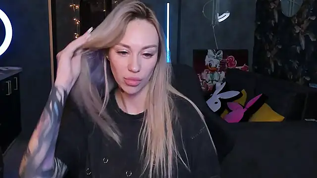 Blckmirrorr online show from November 23, 2:30 pm