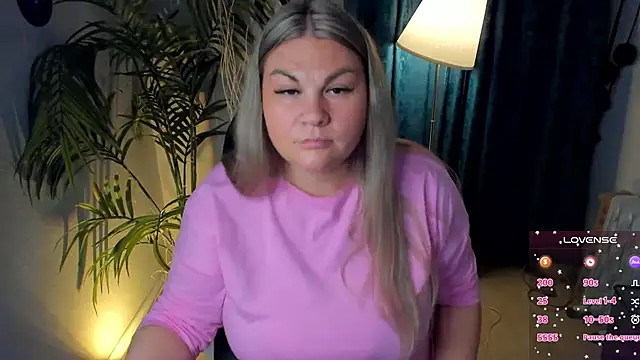 ZenaPallmer online show from September 28, 7:52 pm