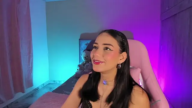 LucianaCarter online show from February 8, 8:07 am