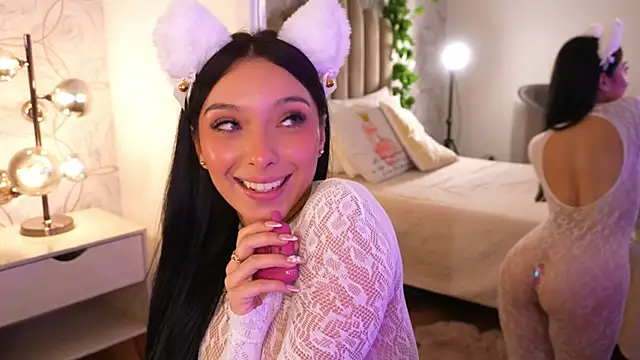 Victoria Watsson online show from March 18, 12:32 pm