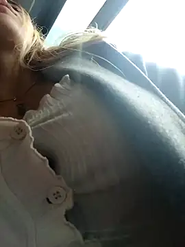 Misscata1106 online show from April 13, 6:41 pm