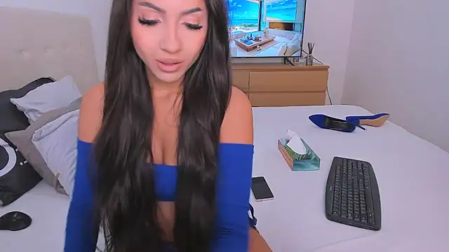 Your Girl69XXX online show from September 19, 9:58 pm