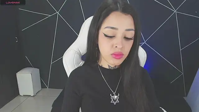 farichell online show from November 20, 9:05 pm