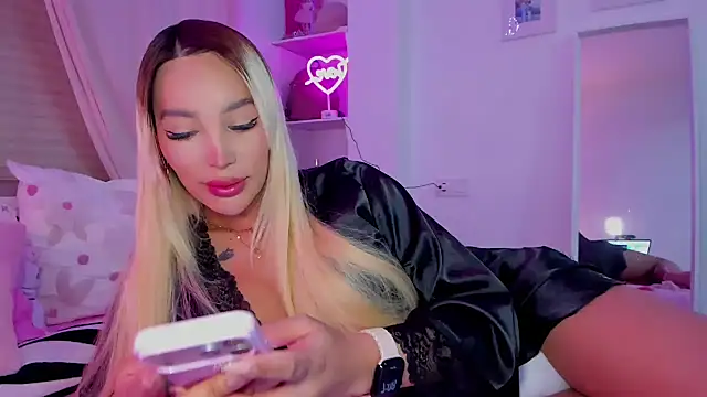  viioletweekend  online show from November 26, 6:09 pm