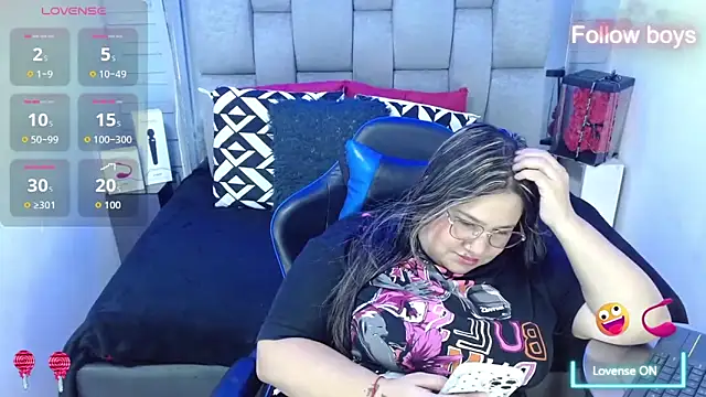 evelin zaens online show from October 17, 5:43 am