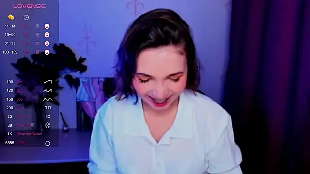 KindHazelHere  online show from October 13, 9:34 am