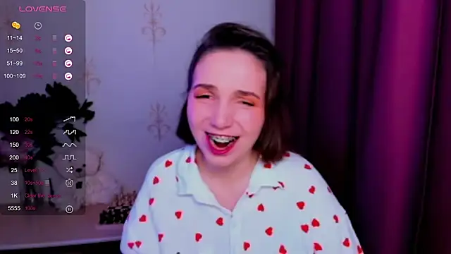 KindHazelHere  online show from November 28, 12:35 am