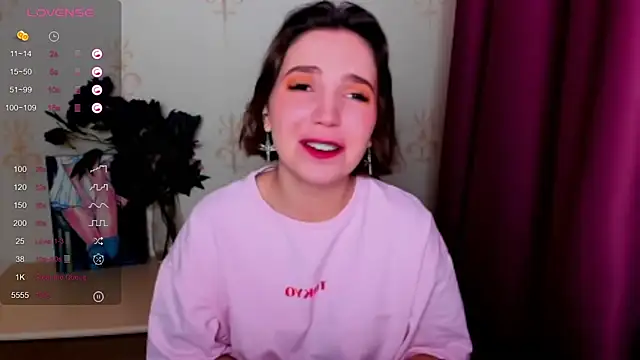 KindHazelHere  online show from September 30, 10:14 pm