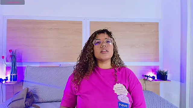  nickypurple  online show from September 15, 11:29 am