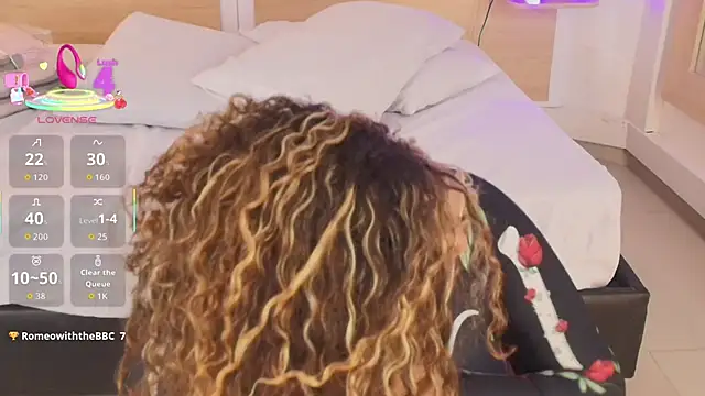  nickypurple  online show from October 30, 7:48 pm