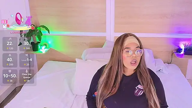  nickypurple  online show from February 2, 7:13 pm