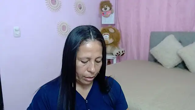 mature martina online show from October 3, 1:11 am