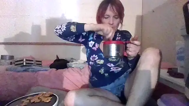 spundarella420 online show from March 5, 5:09 pm