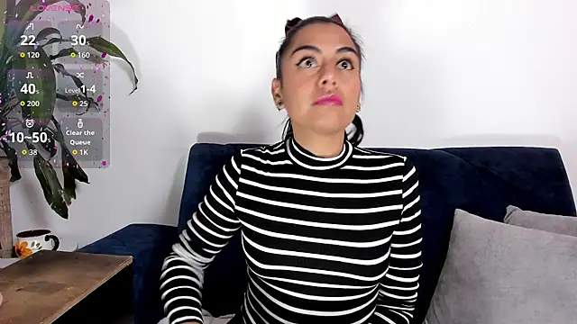 im amber online show from September 19, 1:54 pm