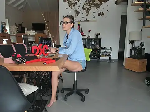 Madame Callie online show from September 19, 12:37 pm