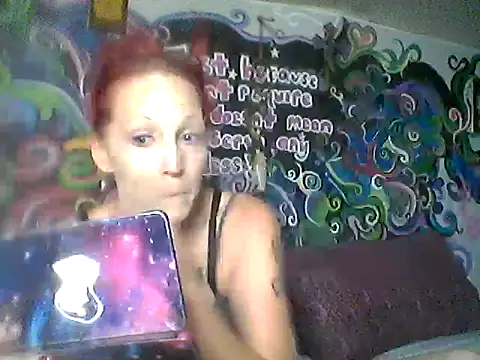 4EyedSluttyGinger online show from March 14, 10:00 pm