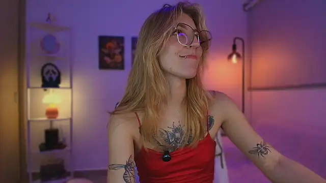 Dakotaa  online show from October 24, 4:41 am