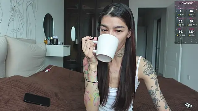 vinkitinkii online show from October 20, 7:33 am