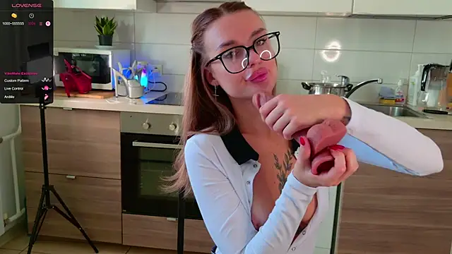 MissLovex online show from October 1, 5:34 am