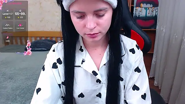 JuicyJess online show from December 2, 7:49 pm