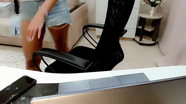 EveLove33 online show from October 3, 4:34 pm