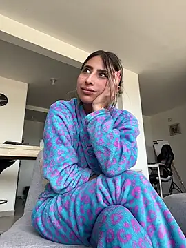 Ameellie online show from January 17, 4:58 pm