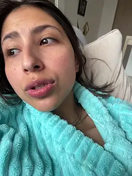 Ameellie online show from June 2, 2:18 pm