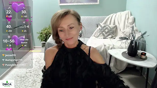 HornyMilf 777 online show from February 26, 7:18 am