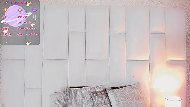 andrea alvarz online show from March 18, 5:45 am